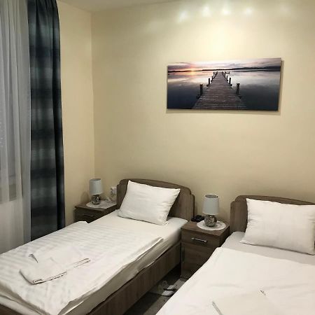 Classic Apartman Szeged Ngoại thất bức ảnh