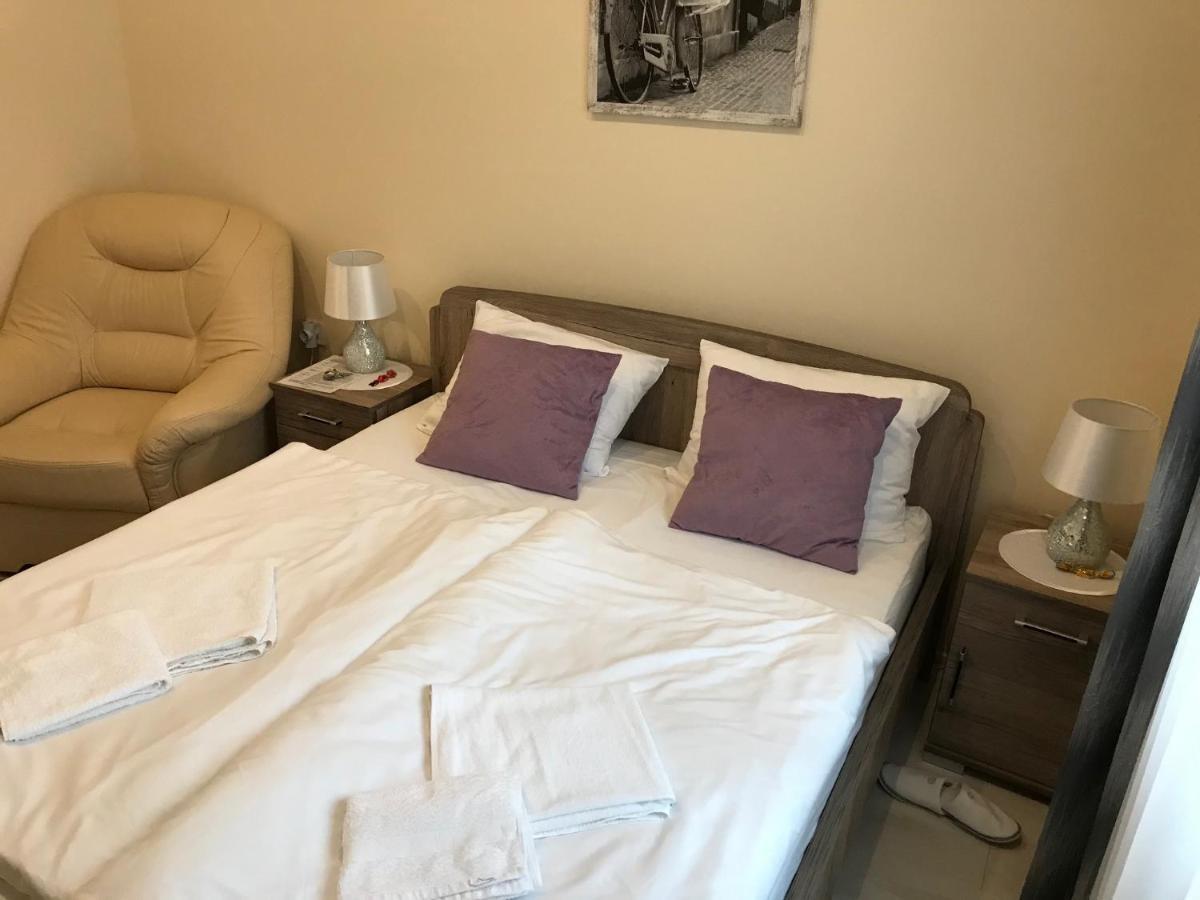 Classic Apartman Szeged Ngoại thất bức ảnh