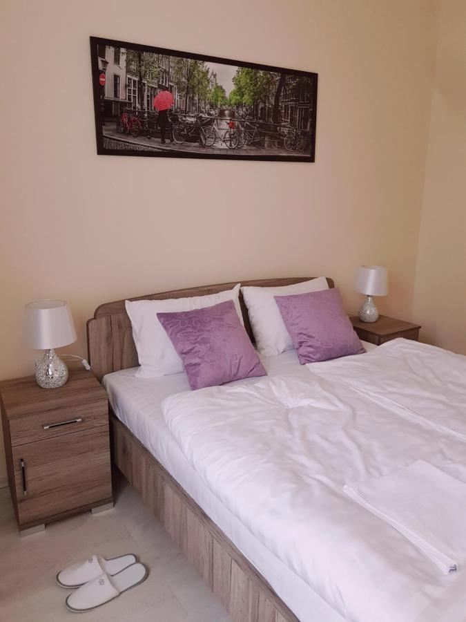Classic Apartman Szeged Ngoại thất bức ảnh